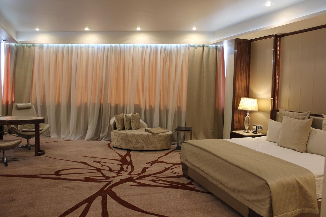 Boutique Hotel Health Club&Spa Grand Prix 阿斯坦纳 外观 照片