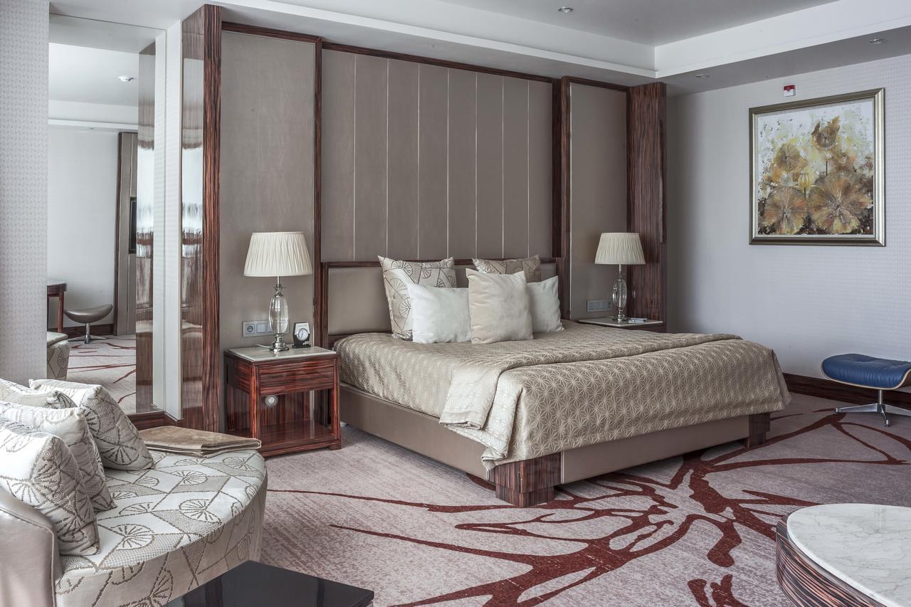 Boutique Hotel Health Club&Spa Grand Prix 阿斯坦纳 外观 照片