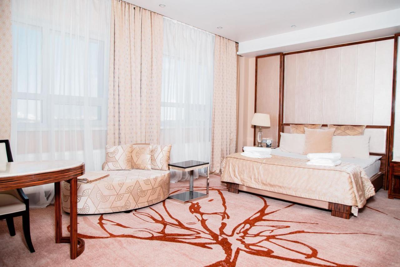 Boutique Hotel Health Club&Spa Grand Prix 阿斯坦纳 外观 照片