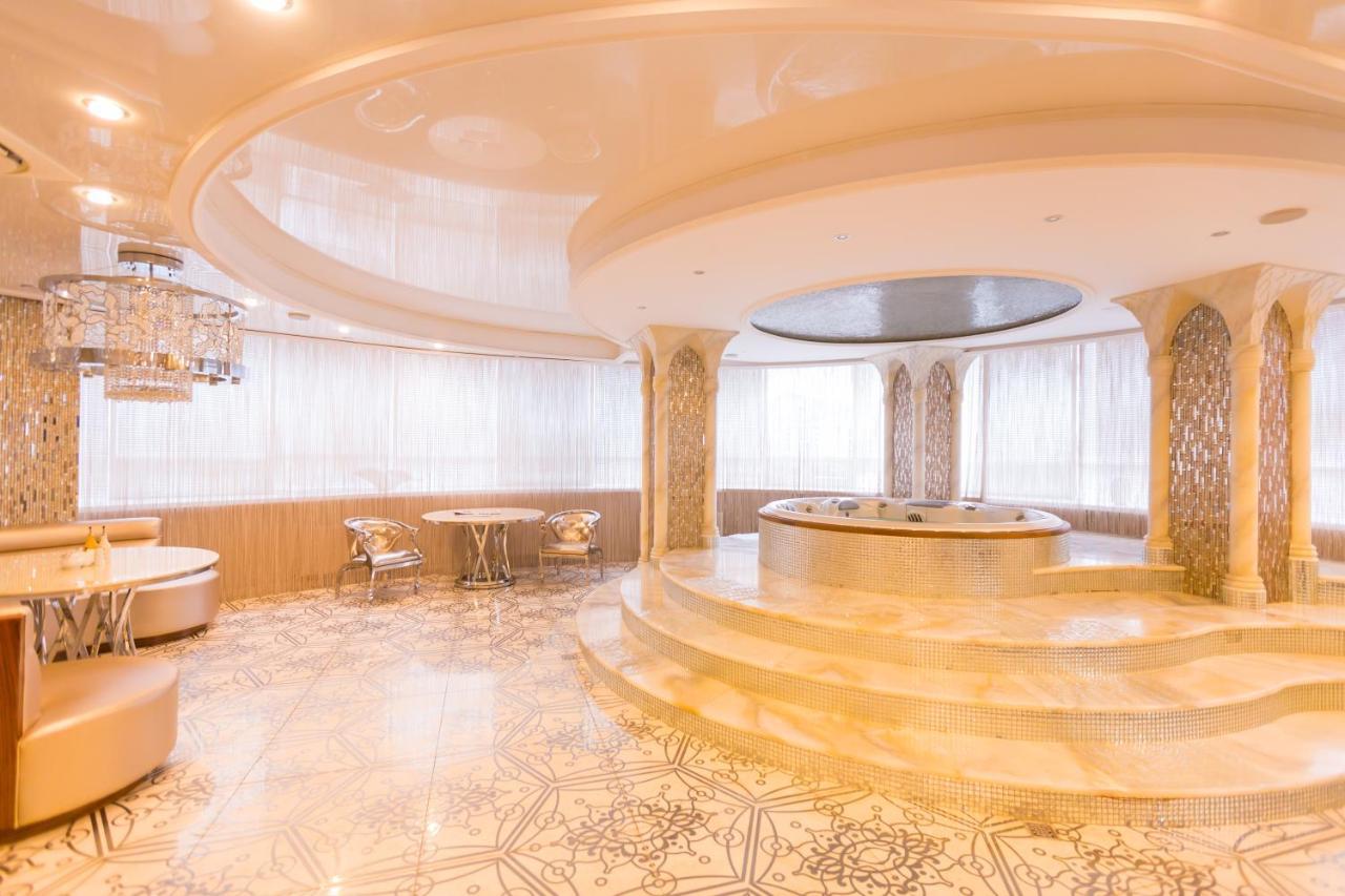 Boutique Hotel Health Club&Spa Grand Prix 阿斯坦纳 外观 照片